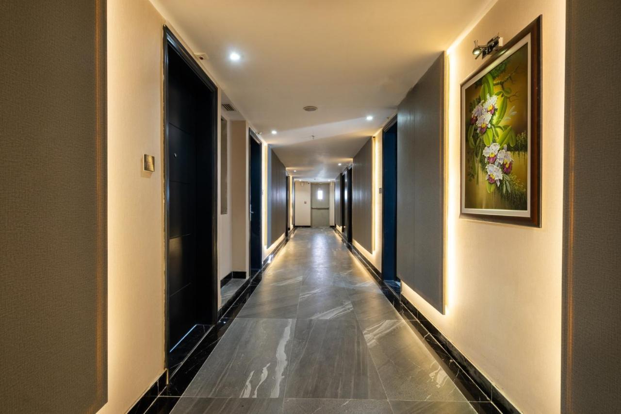Cozrum Lux - The Arrivals Hotel Ho Chi Minh City Exterior photo