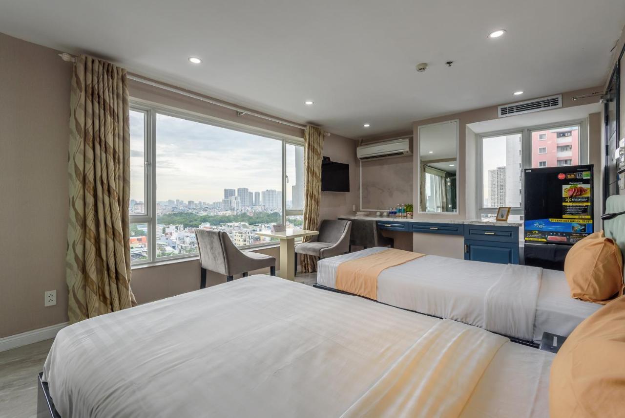 Cozrum Lux - The Arrivals Hotel Ho Chi Minh City Exterior photo